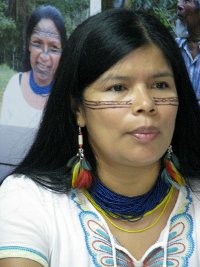 Patricia Gualinga en la rueda de prensa de Sarayaku