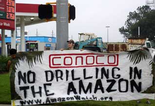Protest in front of a Conoco service station