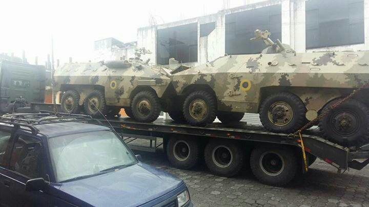 Tanques blindados enviados a la provincia de Morona Santiago tras la declaración del estado de emergencia por parte del gobierno