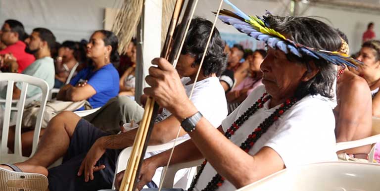 The Third Juruena Vivo Festival in Juara in Mato Grosso state, attended by representatives from seven indigenous groups, members of traditional river communities, environmental researchers and NGOs. Photo credit: Thaís Borges